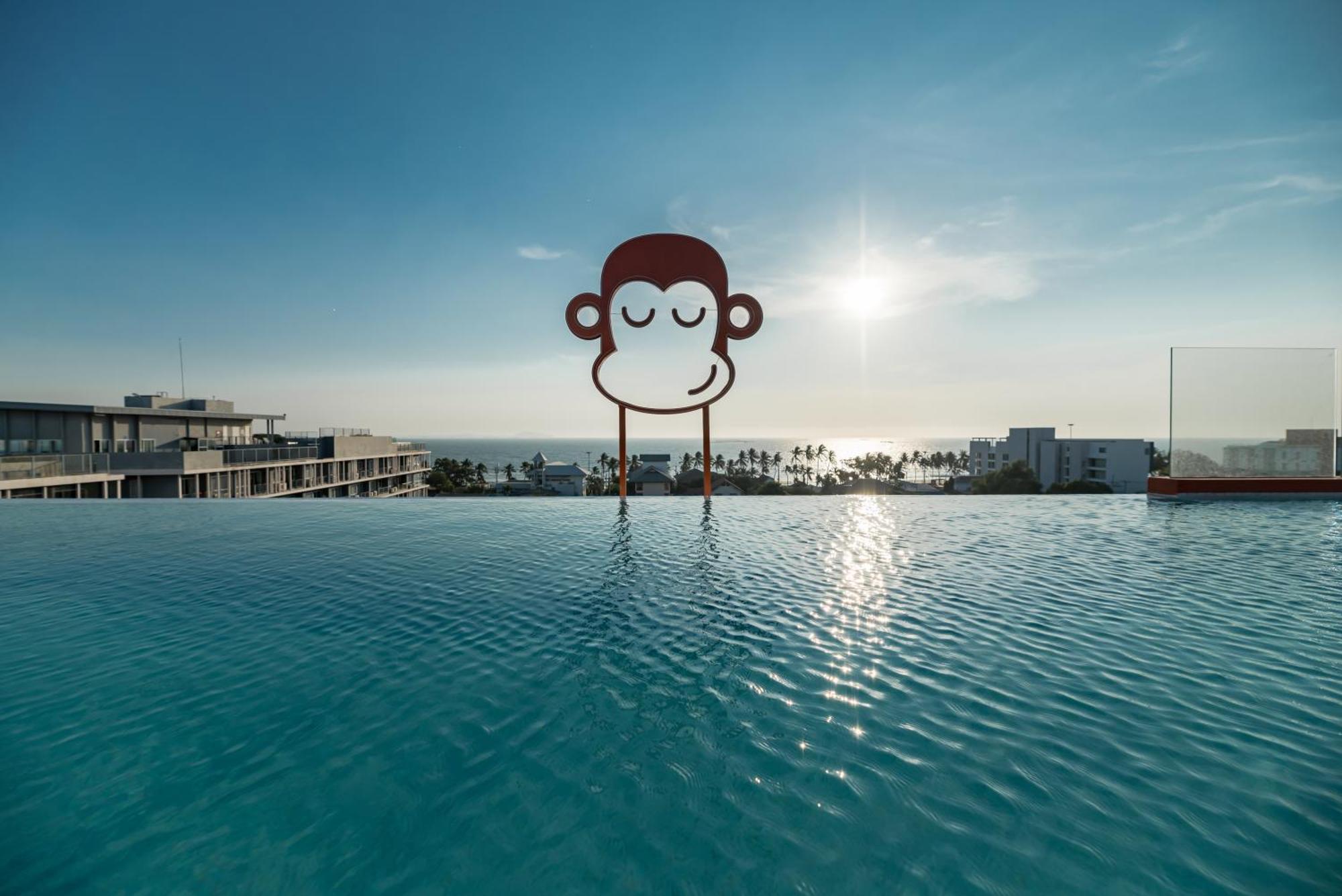 Blu Monkey Hub And Hotel Bangsaen Eksteriør bilde